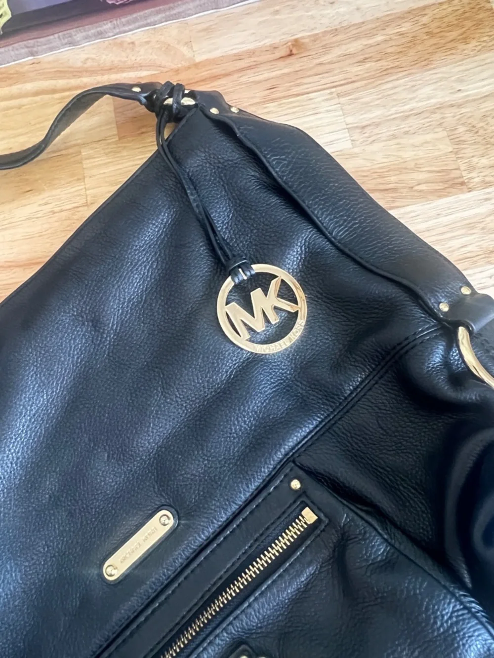 Michael Kors Austin Black Leather Hobo Bag with Gold Hardware - Picture 8 of 11